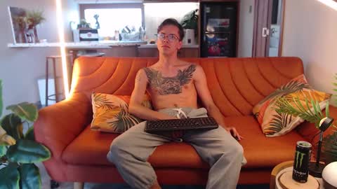 William online show from 03-17-26, 09:56