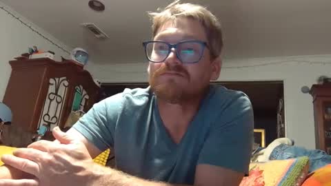 Snapshot of williamrb83 chatting on 10-24-25, 05:59 William online show from 10-24-25, 05:59