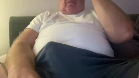 Snapshot of willieb777 chatting on 10-13-25, 01:27 willieb777 online show from 10-13-25, 01:27