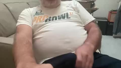 willieb777 online show from 11-16-25, 02:33