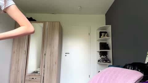 Mari online show from 06-29-26, 10:15