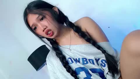 LE XI online show from 03-19-26, 05:00