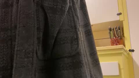 William online show from 12-17-25, 02:23