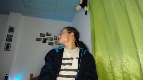 willmonkey online show from 11-26-25, 02:23