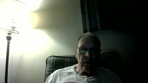 Snapshot of willnedoher chatting on 06-12-26, 04:00 Willhedoher online show from 06-12-26, 04:00