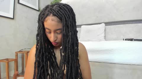 Snapshot of willow_hendrix chatting on 01-27-25, 05:26 Ms Willow online show from 01-27-25, 05:26