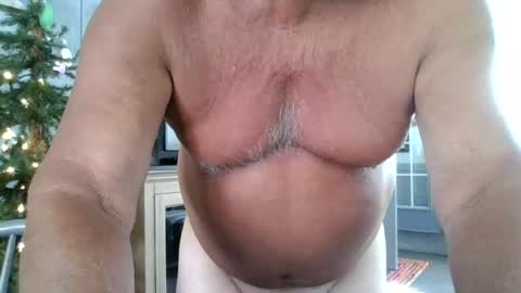 Snapshot of willyloman02 chatting on 06-16-26, 08:33 Willy Loman online show from 06-16-26, 08:33