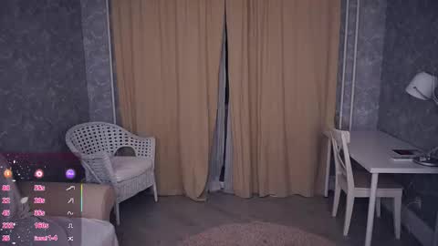 My name is Mia online show from 09-11-25, 05:35