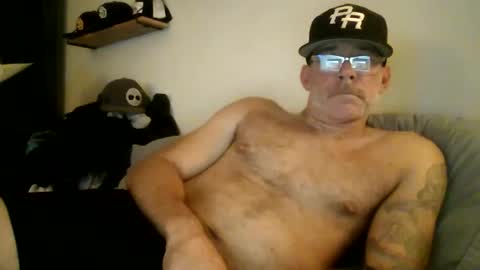 Snapshot of wingnutt765733 chatting on 10-17-25, 06:05 wingnutt765733 online show from 10-17-25, 06:05
