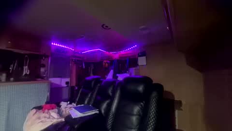 wingnuttowerguy online show from 04-08-26, 10:48