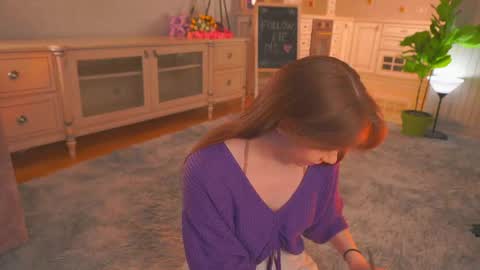 Snapshot of winnieriedesel chatting on 04-24-26, 03:31 Lillian online show from 04-24-26, 03:31