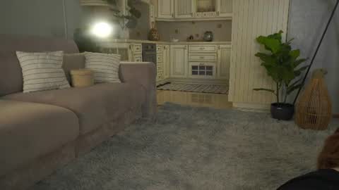 Lillian online show from 06-19-26, 03:00