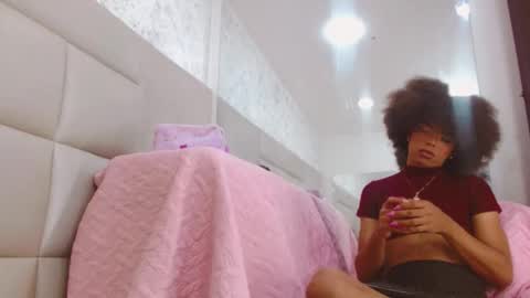 Snapshot of winnybarness chatting on 11-23-25, 03:50 WinnyBarness online show from 11-23-25, 03:50