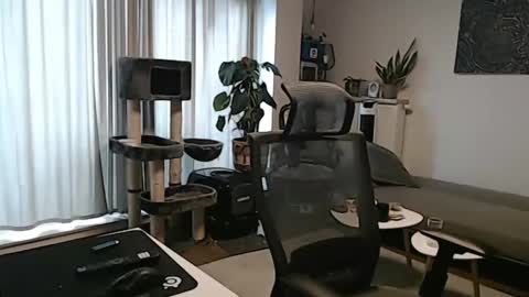 cream36 online show from 01-04-25, 01:53