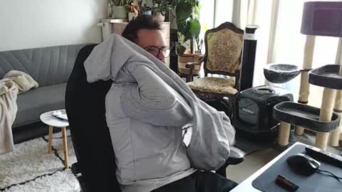 cream36 online show from 11-11-25, 08:36