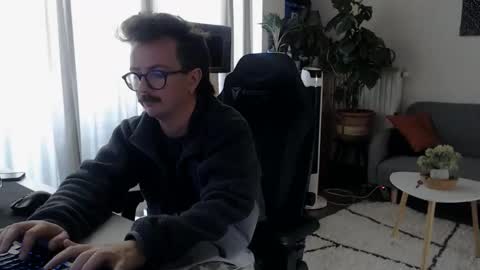 cream36 online show from 04-12-26, 07:24