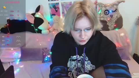 Snapshot of winstyxt chatting on 12-29-24, 03:24 winstyxt online show from 12-29-24, 03:24