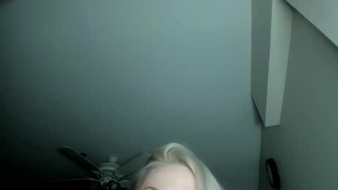 Winter Miracle online show from 02-11-26, 02:33