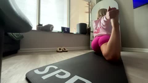 Winter rayne online show from 04-02-26, 05:54