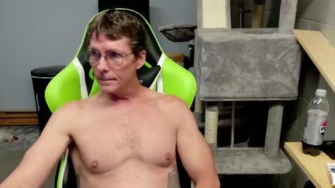 Snapshot of wirehead1970 chatting on 10-04-25, 02:20 wirehead1970 online show from 10-04-25, 02:20