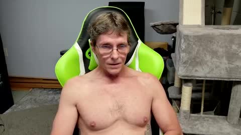 Snapshot of wirehead1970 chatting on 10-05-25, 02:10 wirehead1970 online show from 10-05-25, 02:10