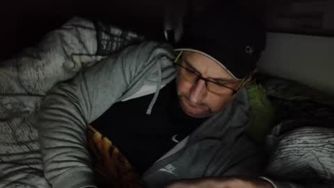 Snapshot of wirzwei8883 chatting on 01-29-25, 05:24 Dirty online show from 01-29-25, 05:24