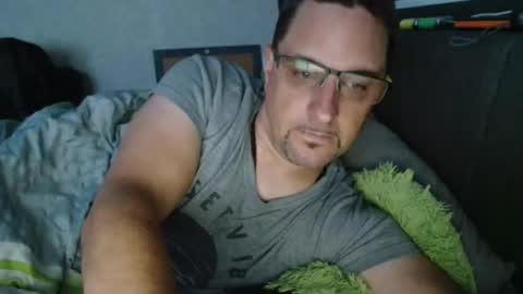 Snapshot of wirzwei8883 chatting on 09-21-25, 04:08 Dirty online show from 09-21-25, 04:08