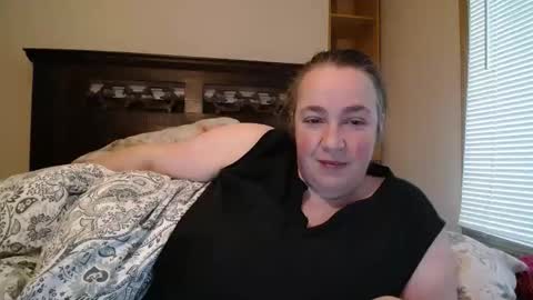 Annie online show from 10-26-25, 11:31