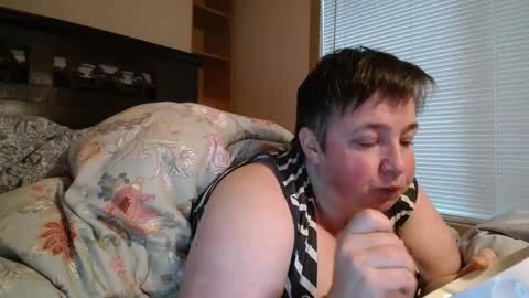 Annie online show from 12-18-25, 10:27