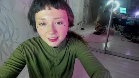Snapshot of witches_curves chatting on 12-18-24, 06:25 Nemo online show from 12-18-24, 06:25