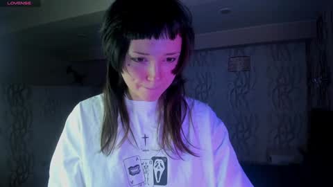 Snapshot of witches_curves chatting on 12-20-24, 07:17 Nemo online show from 12-20-24, 07:17