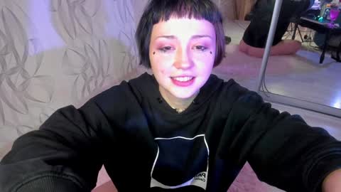Snapshot of witches_curves chatting on 01-04-25, 06:40 Nemo online show from 01-04-25, 06:40