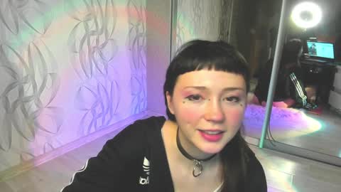 Snapshot of witches_curves chatting on 01-09-25, 09:37 Nemo online show from 01-09-25, 09:37
