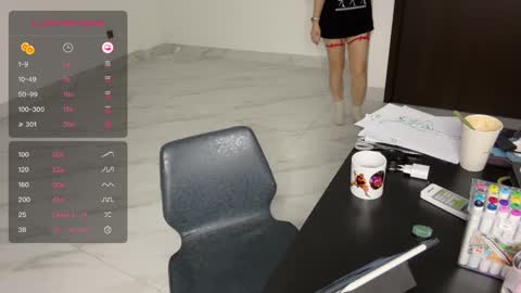 Snapshot of witches_curves chatting on 02-19-25, 05:06 Nemo online show from 02-19-25, 05:06