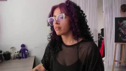     Luna Violeta  A r t i s t  online show from 02-23-25, 07:49