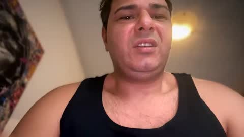 Snapshot of witebull83 chatting on 01-24-25, 08:44 Witebull online show from 01-24-25, 08:44
