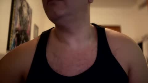 Snapshot of witebull83 chatting on 02-10-25, 07:47 Witebull online show from 02-10-25, 07:47