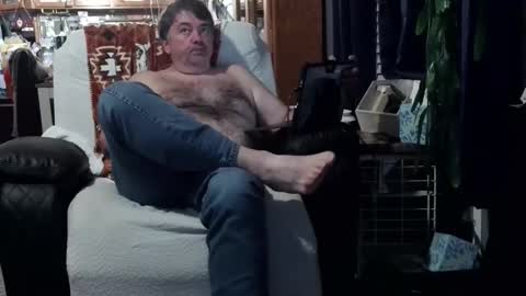 wldlife online show from 10-16-25, 01:06