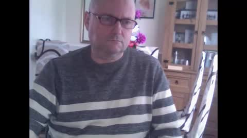 Snapshot of wobble444 chatting on 05-12-26, 09:39 wobble444 online show from 05-12-26, 09:39