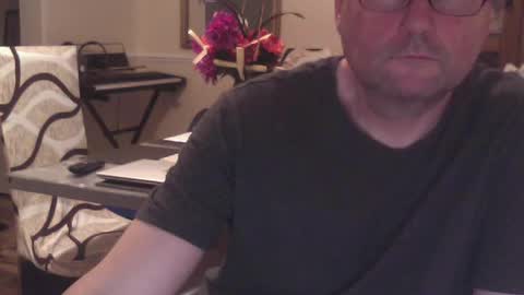 Snapshot of wobble444 chatting on 06-18-26, 11:42 wobble444 online show from 06-18-26, 11:42