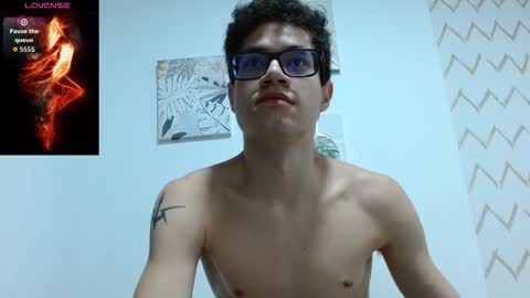  W O L F  online show from 11-11-25, 10:59