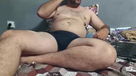 Snapshot of wolfrot chatting on 05-03-26, 01:44 wolf boy online show from 05-03-26, 01:44