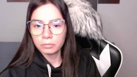 Alex online show from 11-11-25, 02:22