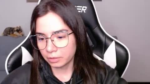 Alex online show from 04-19-26, 02:11