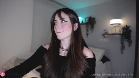   online show from 02-04-25, 02:28