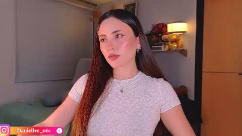 Snapshot of wolfsfoster chatting on 07-15-26, 03:45 online show from 07-15-26, 03:45