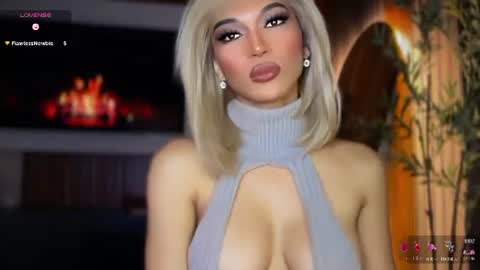 Snapshot of womanofyourdesire_ts chatting on 08-06-26, 02:13 Julia online show from 08-06-26, 02:13