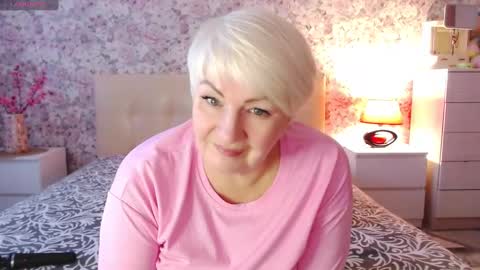 Snapshot of women_pleasures chatting on 02-14-25, 02:12 women_pleasures online show from 02-14-25, 02:12