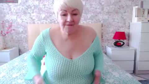 Snapshot of women_pleasures chatting on 02-16-25, 10:21 women_pleasures online show from 02-16-25, 10:21