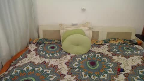 Snapshot of women_pleasures chatting on 02-28-25, 12:43 women_pleasures online show from 02-28-25, 12:43